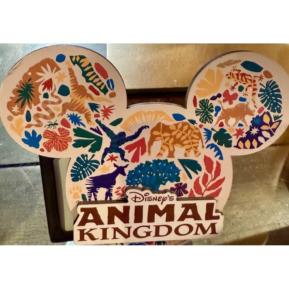 Disney Parks 2025 Animal‎ Kingdom Mickey Icon Magnet Tree Of Life Animals Lion